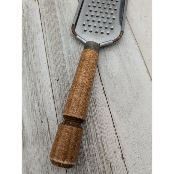 Bonny Grater Zester Cheese Garlic Stainless Steel Hand Held Wood Handle - Picture 6 of 7